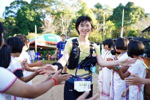 BIB: 2043
                            <button type="button" onclick="openModal(18992215)" class="btn btn-primary btn-sm float-right btn-popup" data-toggle="modal" data-target=".modal-high-quality">
                        <i class="fas fa-shopping-cart"></i> Add to Cart
                    </button>
                                            <button type="button" onclick="isThisMe(18992215, true)" class="btn btn-success btn-sm float-right btn-popup btn-isme hidden" data-toggle="tooltip" data-placement="bottom" title="นี่คือรูปของคุณใช่ไหม คลิกที่นี่เพื่อเอาเข้าอัลบั้ม">
                        <i class="fas fa-plus"></i> Add to album
                    </button>
                    <button type="button" onclick="isThisMe(18992215, false)" class="btn btn-warning btn-sm float-right btn-popup btn-isnotme hidden">
                        <i class="fas fa-ban"></i> Remove from album
                    </button>